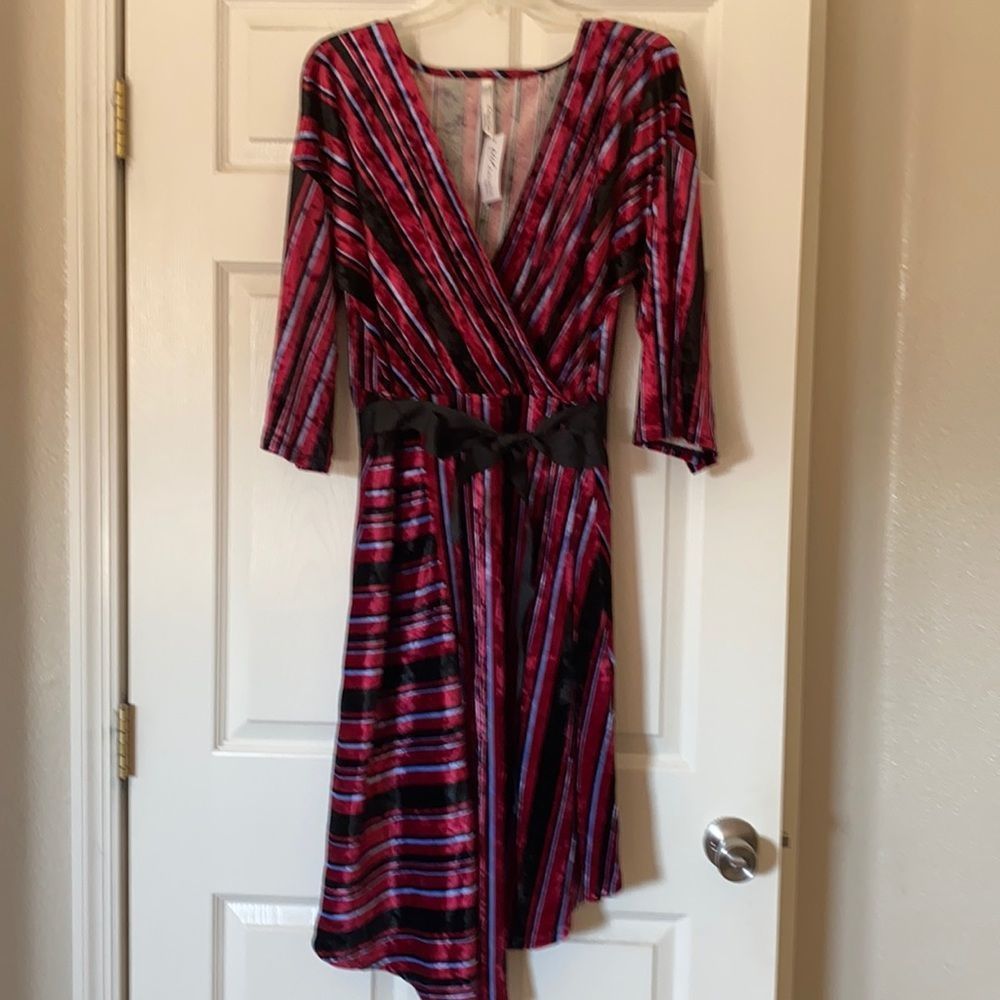 NWT velvet faux wrap dress XL